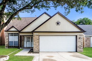 8643 Silent Oaks San Antonio, TX 78250